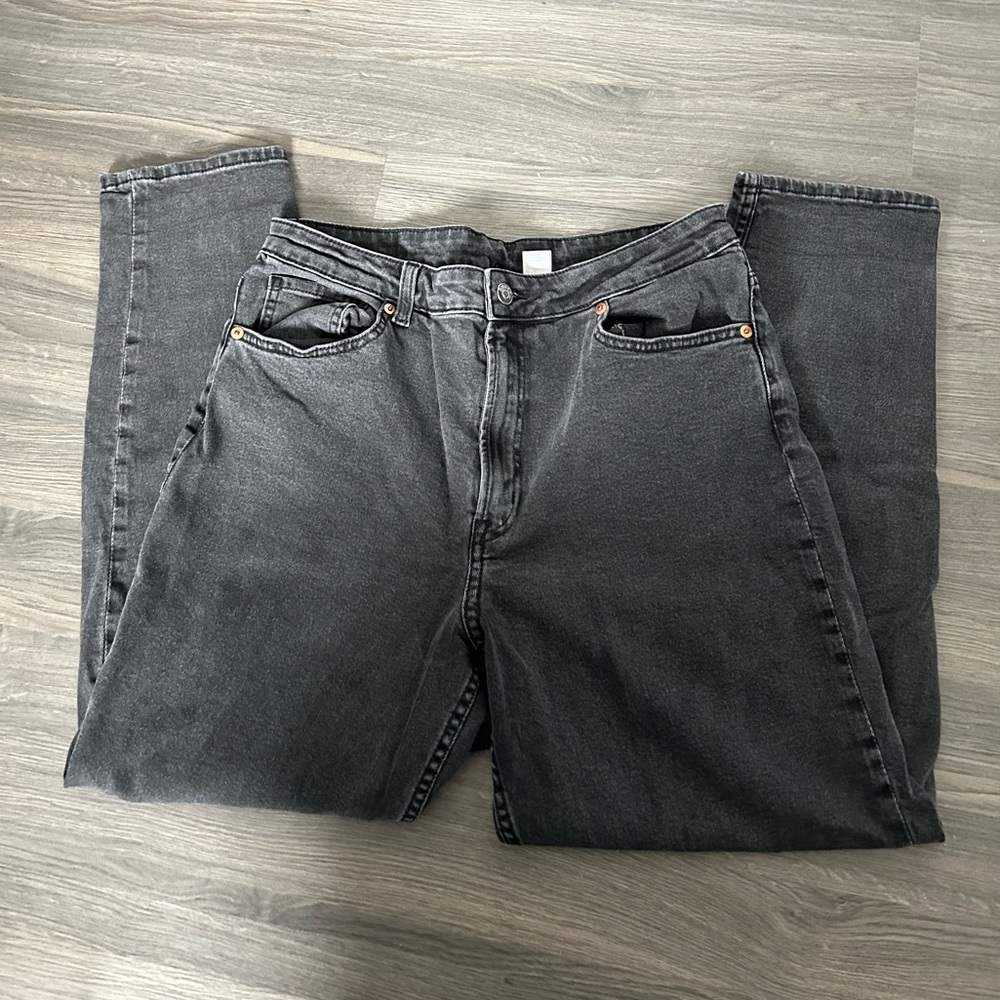 H&M Divided Washed Black Grey Mom Jeans Slim Fit Loose Jeans